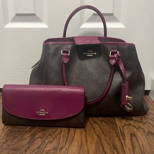 Coach purse and matching wallet